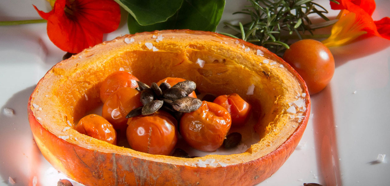 gebackener kürbis mit tomate-nicola-sautter